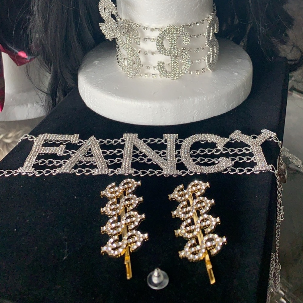 FANCY Rhinstone Necklace